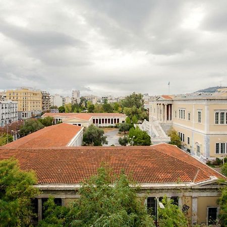 Retro Apartment At Trendy Exarcheia Athens Luaran gambar